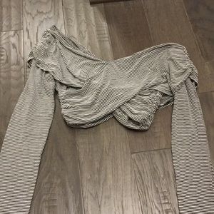 Long sleeve crop top